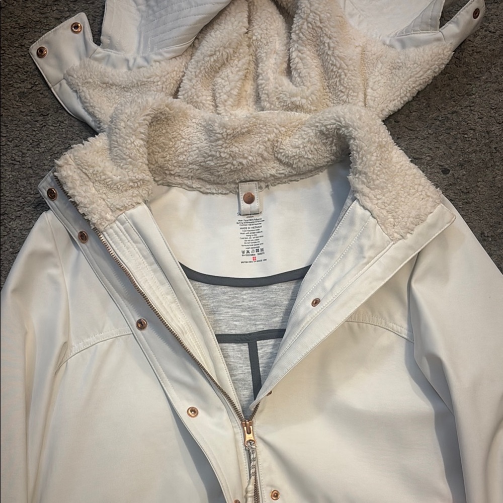 Sweaty Betty Cream Ski Jacket with Sherpa Lining